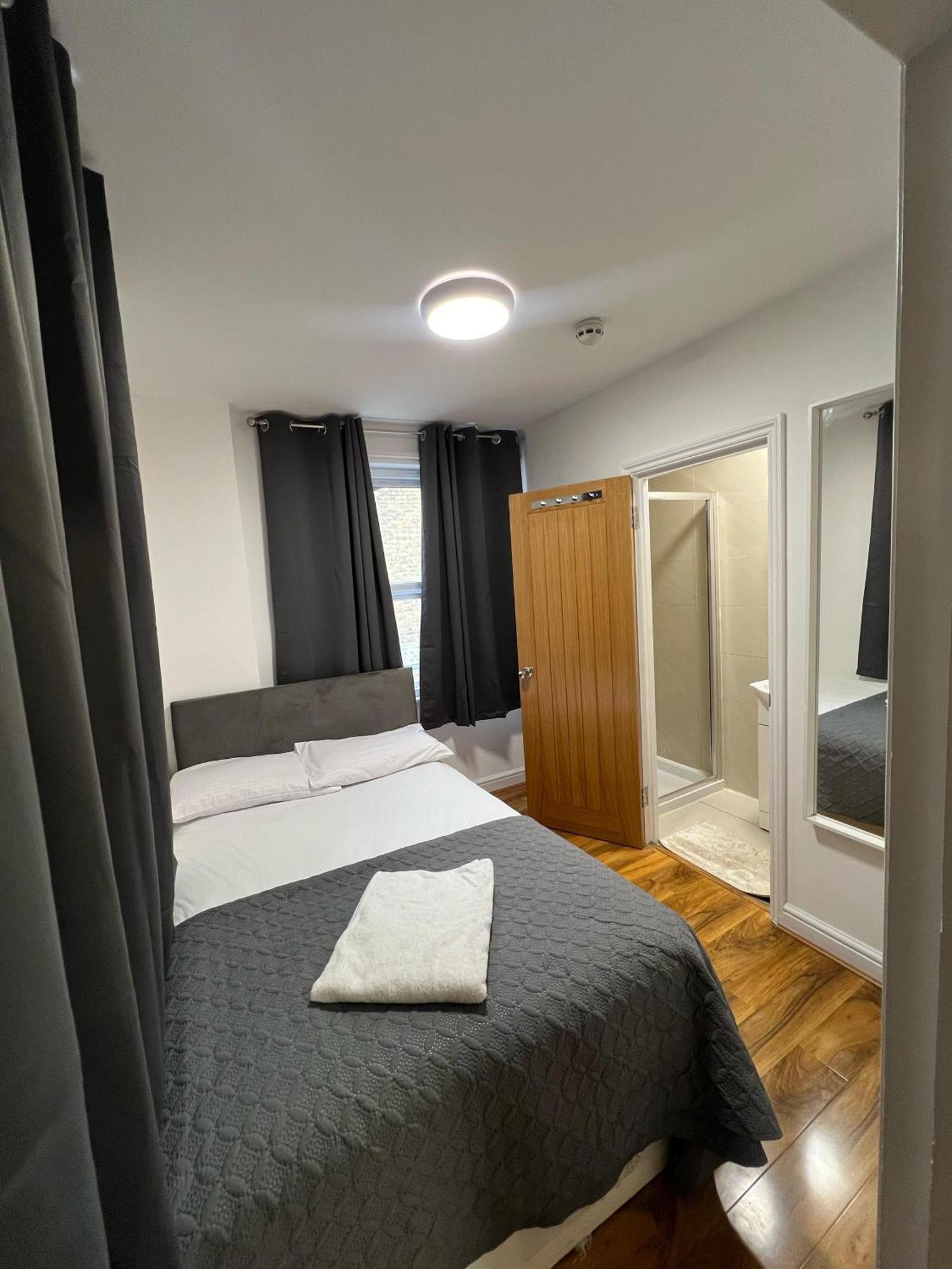 World Hotel 런던 외부 사진