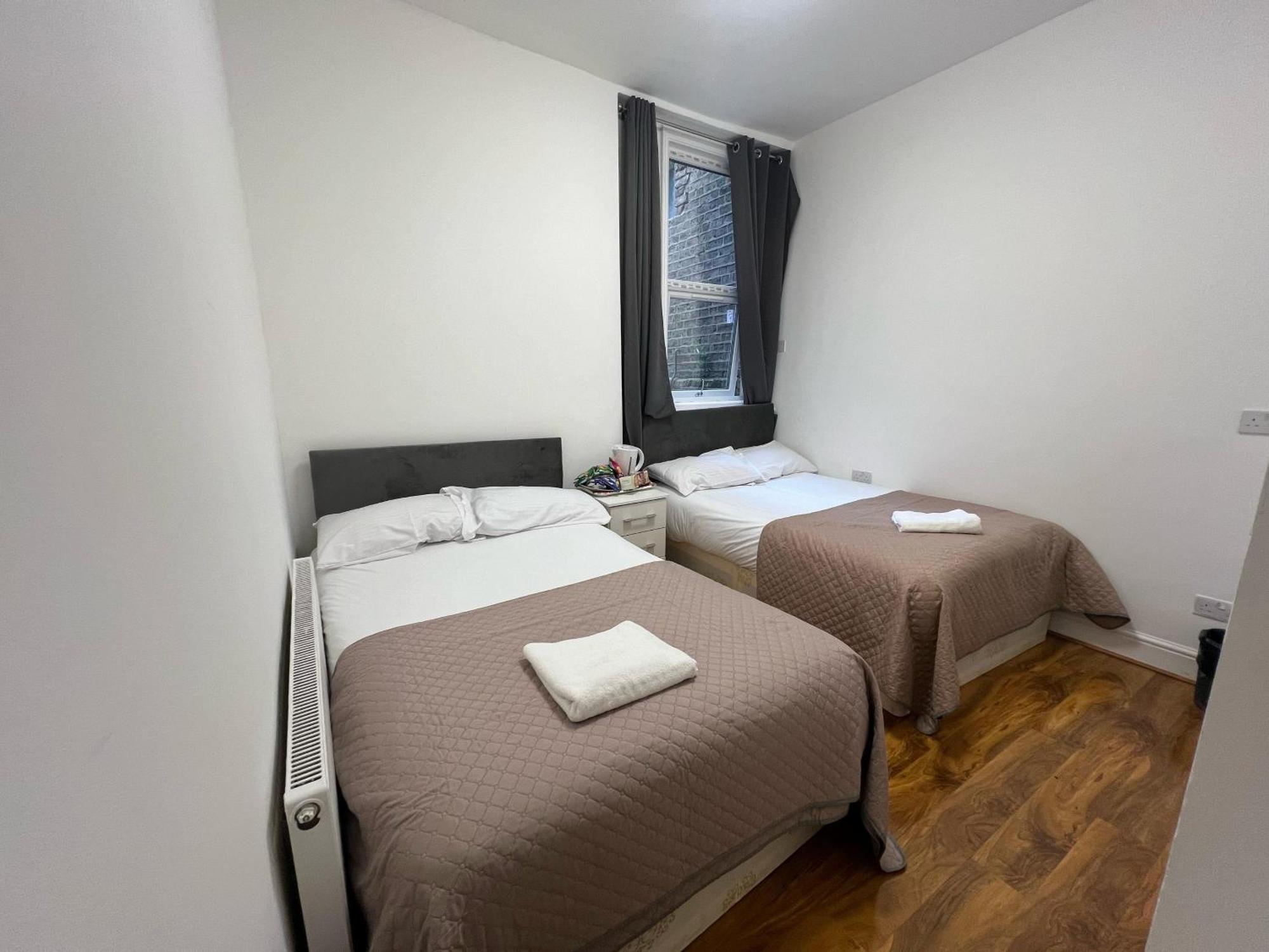 World Hotel 런던 외부 사진